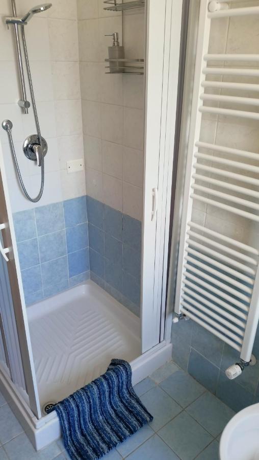 Marco - Camere Con Bagno Privato Vicino Al Centro Foligno Exterior foto