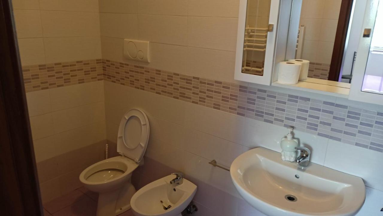 Marco - Camere Con Bagno Privato Vicino Al Centro Foligno Exterior foto